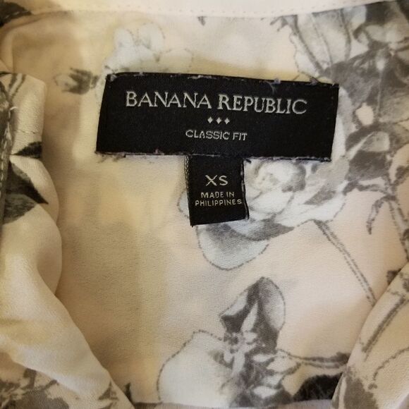 Womens Banana Republic Classic Fit Pink Gray Floral Long Sleeve Button Down XS - Picture 6 of 8